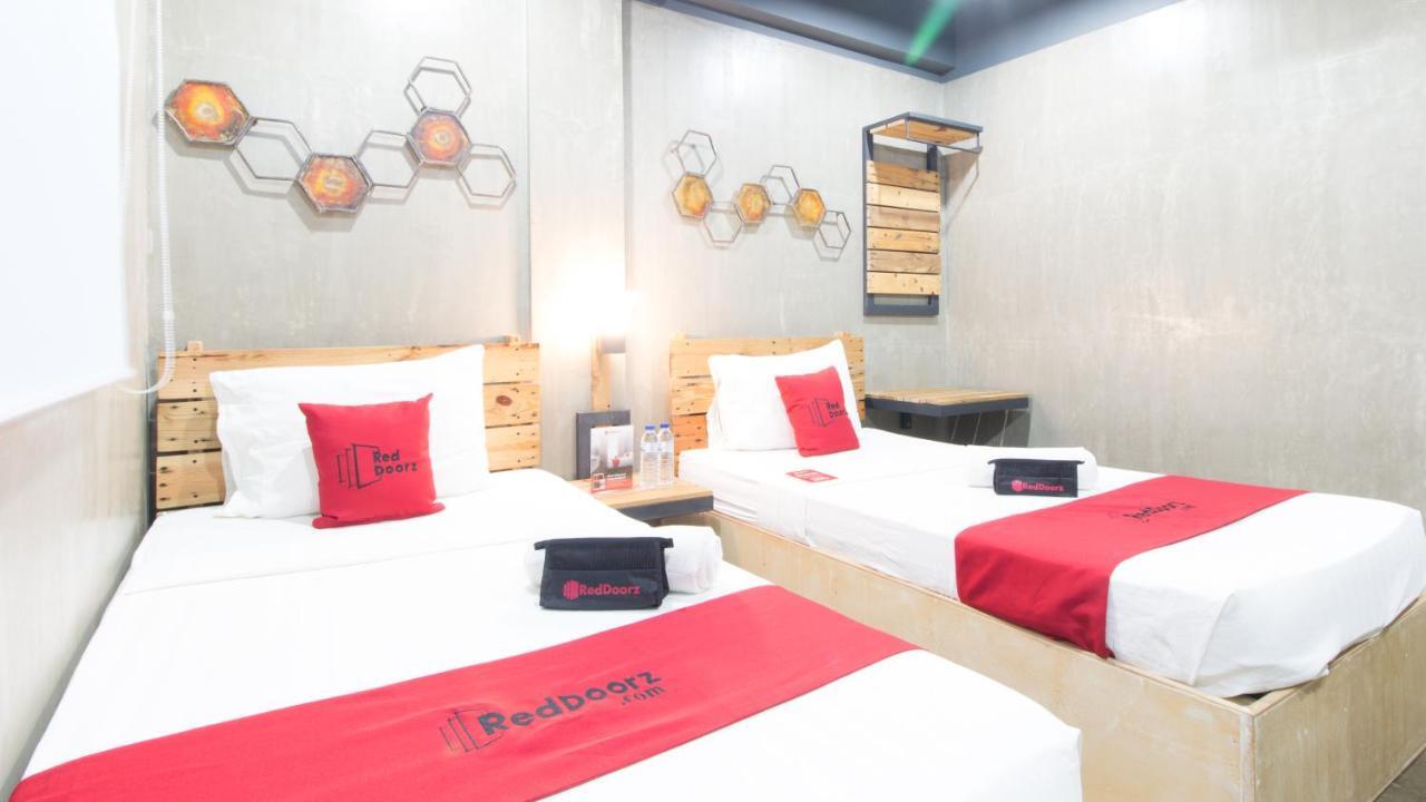 Reddoorz Plus @ Taft North Mandurriao Iloilo City Eksteriør billede
