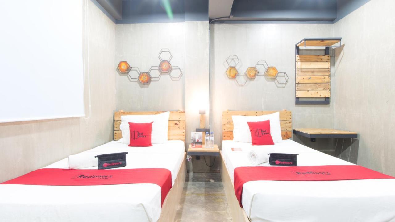 Reddoorz Plus @ Taft North Mandurriao Iloilo City Eksteriør billede