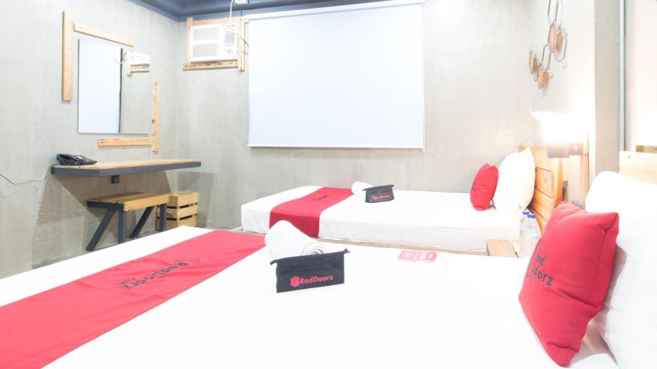 Reddoorz Plus @ Taft North Mandurriao Iloilo City Eksteriør billede