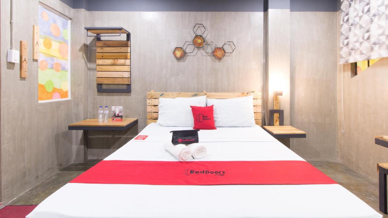 Reddoorz Plus @ Taft North Mandurriao Iloilo City Eksteriør billede