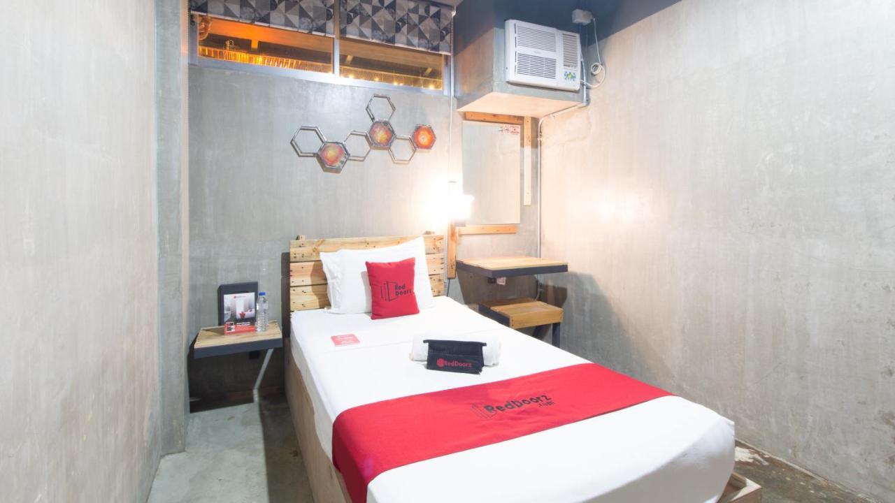 Reddoorz Plus @ Taft North Mandurriao Iloilo City Eksteriør billede